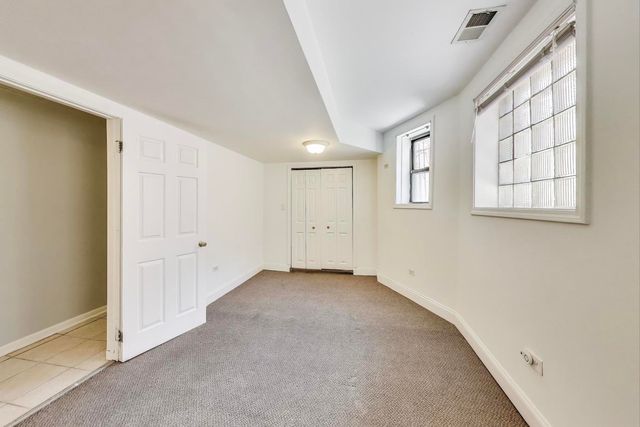 4553 S Ellis Avenue, Chicago, IL 60653