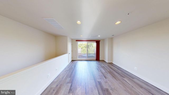 10366 JACOBSEN ST, Bethesda, MD 20817
