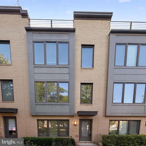 10366 JACOBSEN ST, Bethesda, MD 20817