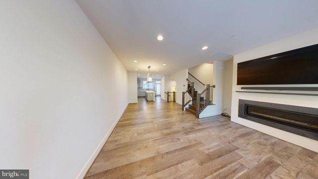 10366 JACOBSEN ST, Bethesda, MD 20817