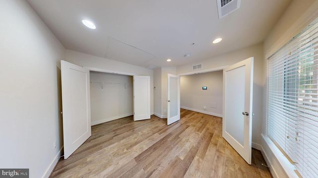 10366 JACOBSEN ST, Bethesda, MD 20817