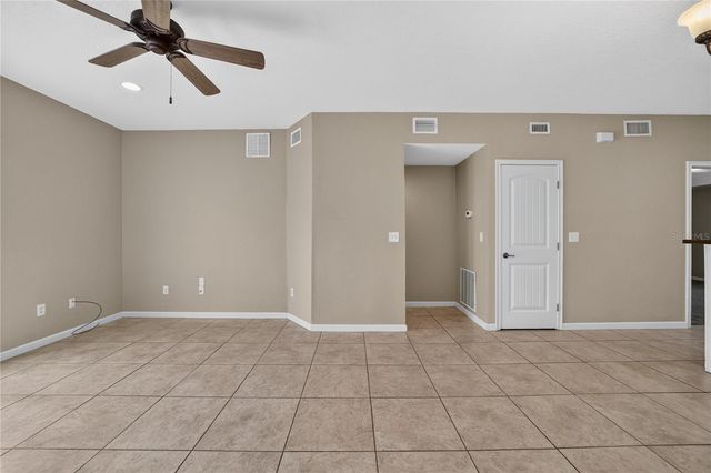 2935 NE 7TH STREET 113, Ocala, FL 34470