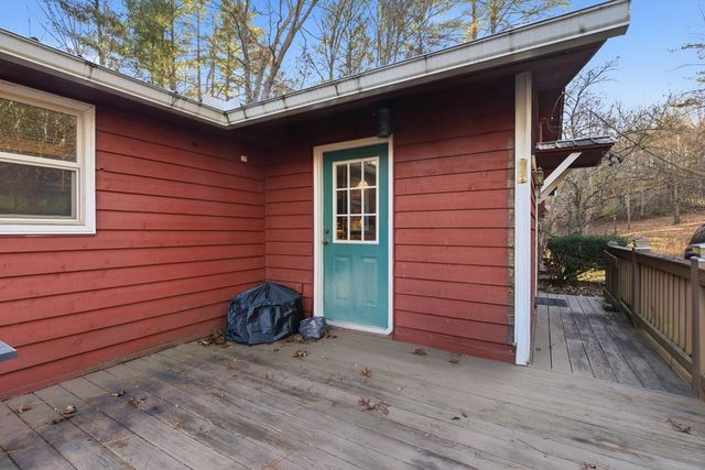 240 Mountain Top Road, Marble, NC 28905