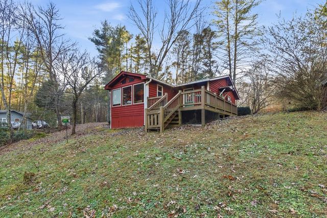 240 Mountain Top Road, Marble, NC 28905