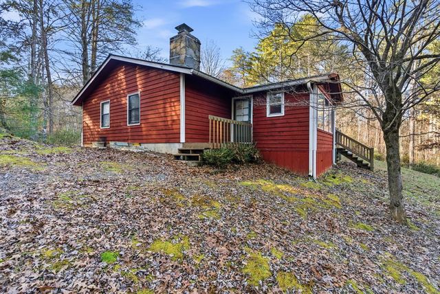 240 Mountain Top Road, Marble, NC 28905