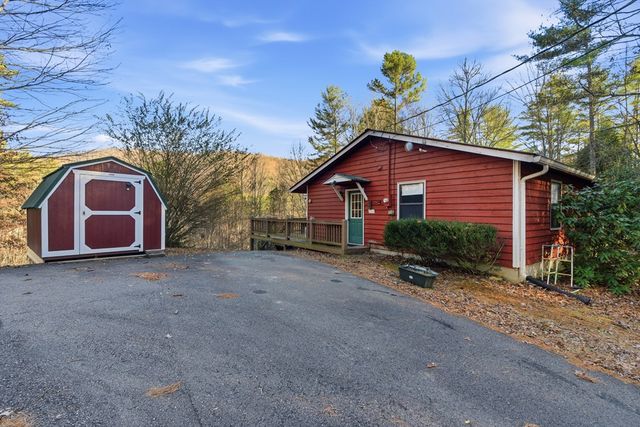 240 Mountain Top Road, Marble, NC 28905