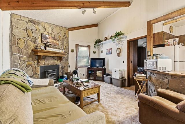 240 Mountain Top Road, Marble, NC 28905