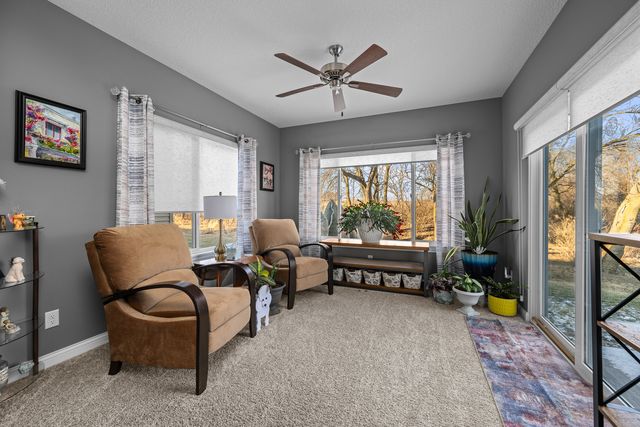 1220 Olde Brandy Lane, Davenport, IA 52807