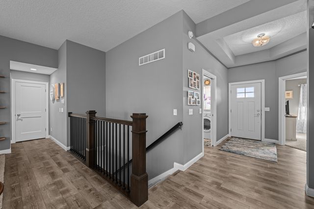 1220 Olde Brandy Lane, Davenport, IA 52807