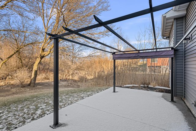 1220 Olde Brandy Lane, Davenport, IA 52807