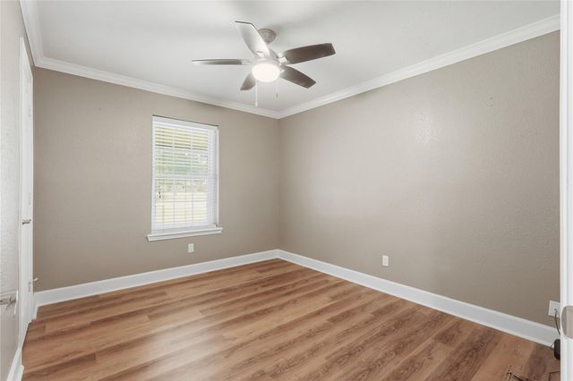 1914 Southwood Drive, Woodbranch, TX 77357