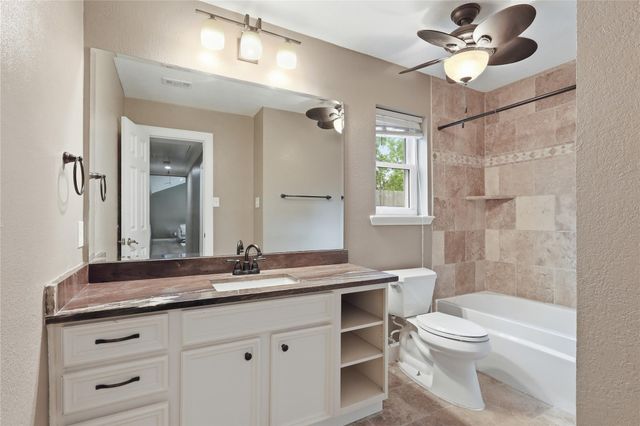 1914 Southwood Drive, Woodbranch, TX 77357