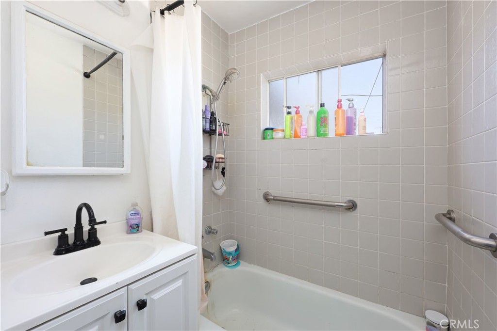 Image 7 of property listing at 9049 Lemoran Avenue, Downey, CA 90240