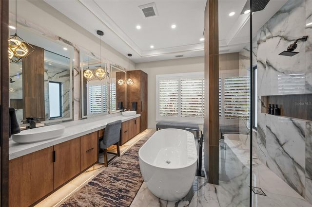 1555 EASTBROOK DRIVE, Sarasota, FL 34231