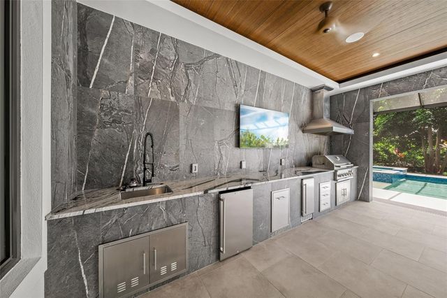 1555 EASTBROOK DRIVE, Sarasota, FL 34231