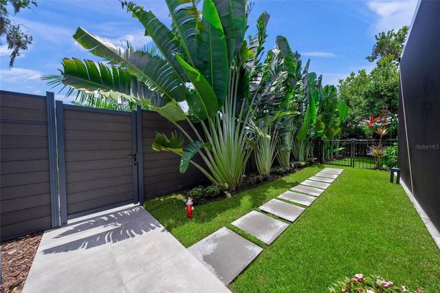 1555 EASTBROOK DRIVE, Sarasota, FL 34231