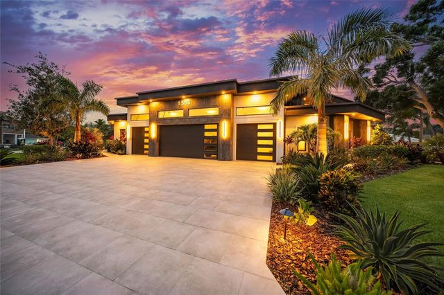 1555 EASTBROOK DRIVE, Sarasota, FL 34231