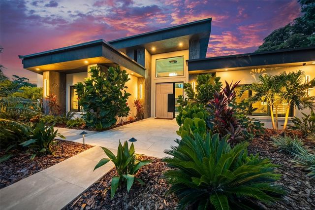 1555 EASTBROOK DRIVE, Sarasota, FL 34231