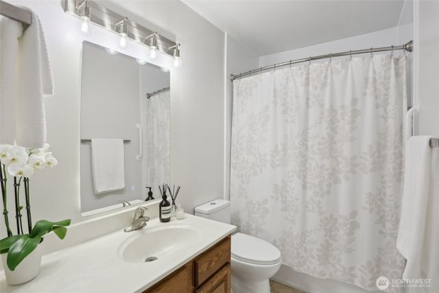 28 211th Place SE, Sammamish, WA 98074