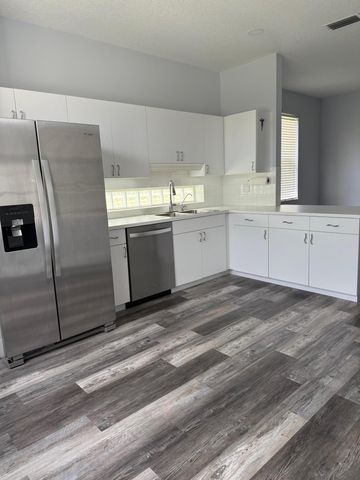 822 NW Sorrento Lane, Port St. Lucie, Port St Lucie, FL 34986