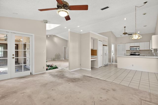 274 NW 107th Avenue, Coral Springs, FL 33071