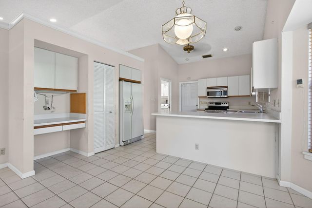 274 NW 107th Avenue, Coral Springs, FL 33071