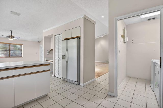 274 NW 107th Avenue, Coral Springs, FL 33071