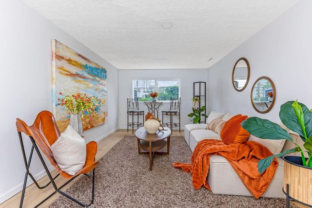 3747 Christie Road W, Columbus, OH 43207