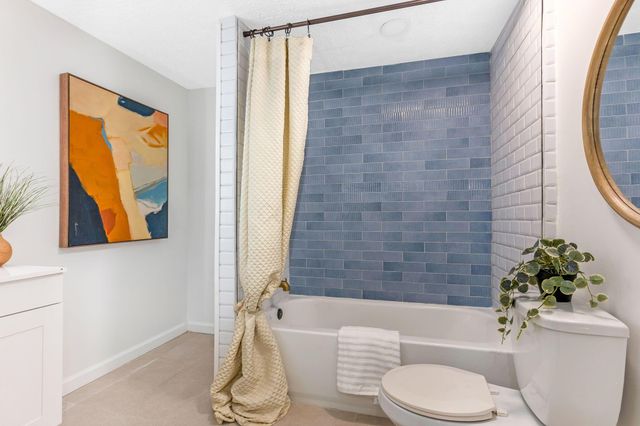 3747 Christie Road W, Columbus, OH 43207