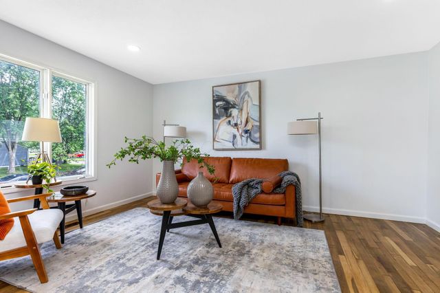 3747 Christie Road W, Columbus, OH 43207