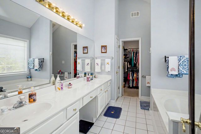 255 Fairway Court, Newnan, GA 30265