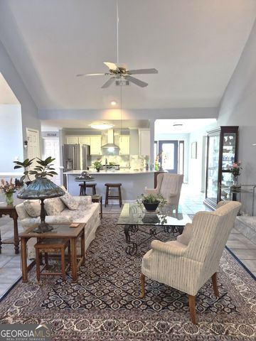 255 Fairway Court, Newnan, GA 30265