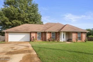 610 Suncrest Cove, Richland, MS 39218