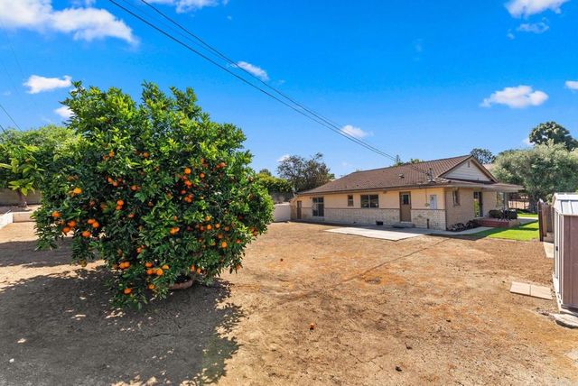 635 Pine Tree Lane, Vista, CA 92081