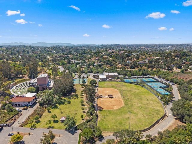 635 Pine Tree Lane, Vista, CA 92081