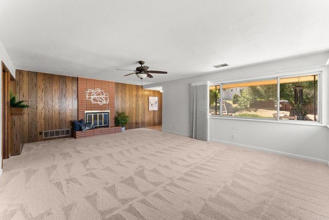635 Pine Tree Lane, Vista, CA 92081