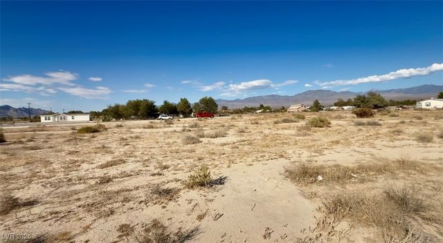 951 West Betty Avenue, Pahrump, NV 89060