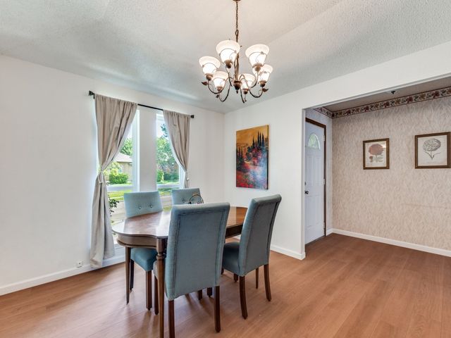 1608 Mayflower Drive, Carrollton, TX 75007