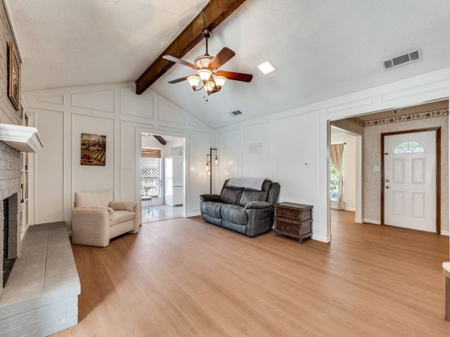 1608 Mayflower Drive, Carrollton, TX 75007