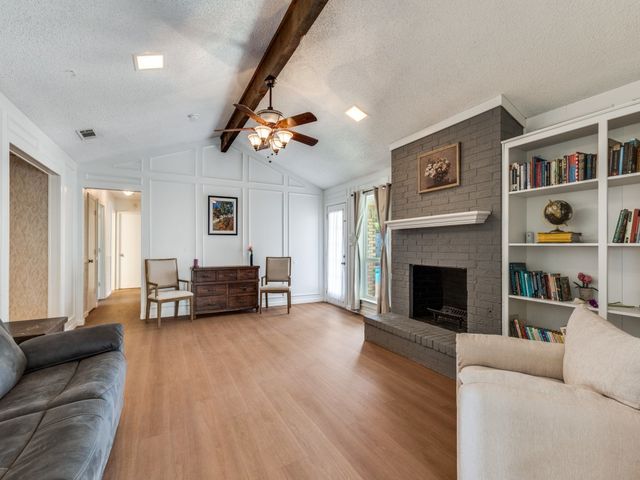 1608 Mayflower Drive, Carrollton, TX 75007