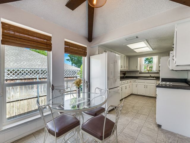 1608 Mayflower Drive, Carrollton, TX 75007