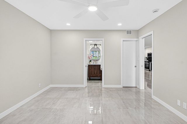 3351 Spanish Trail 212, Delray Beach, FL 33483