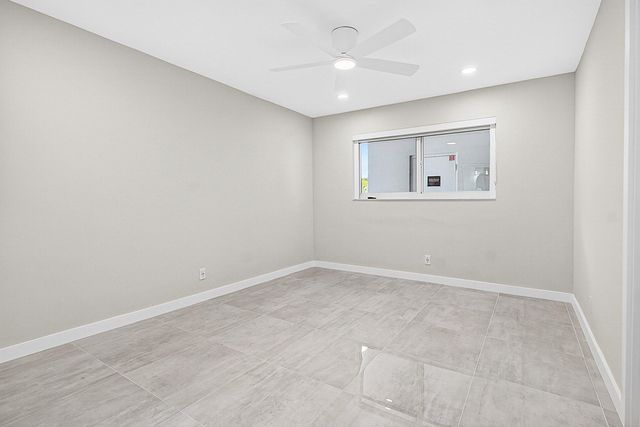 3351 Spanish Trail 212, Delray Beach, FL 33483