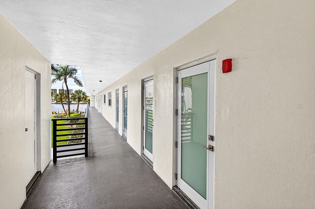 3351 Spanish Trail 212, Delray Beach, FL 33483