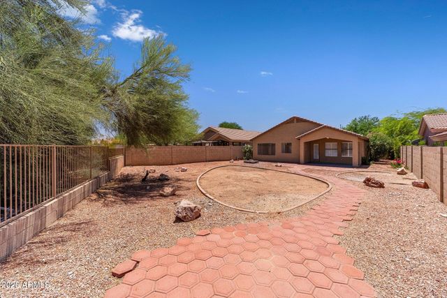 17534 W COYOTE TRAIL Drive, Goodyear, AZ 85338