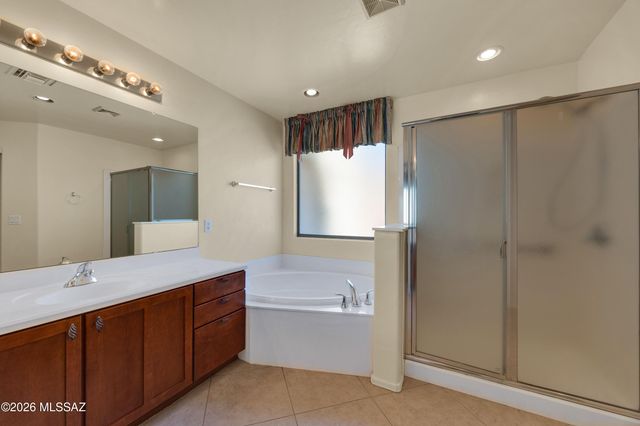 1230 N Golden Palomino Place, Tucson, AZ 85715