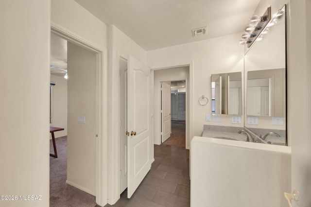 1230 N Golden Palomino Place, Tucson, AZ 85715