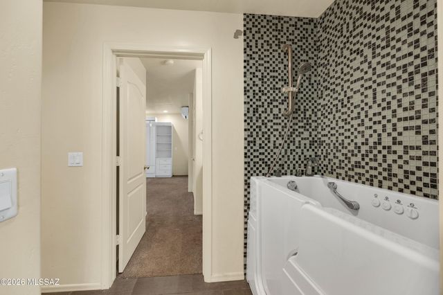 1230 N Golden Palomino Place, Tucson, AZ 85715
