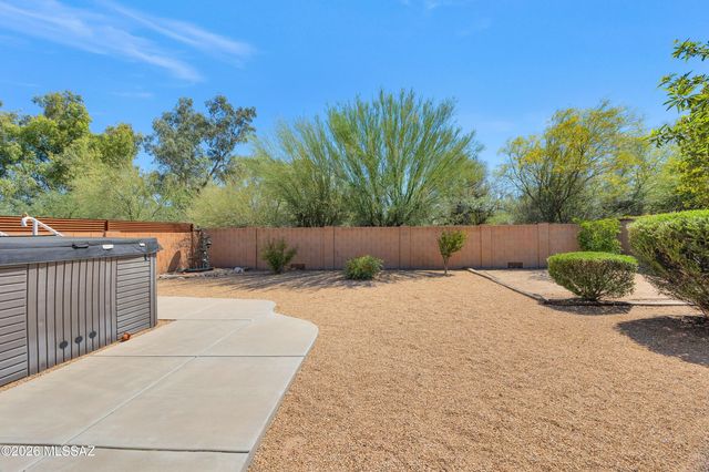1230 N Golden Palomino Place, Tucson, AZ 85715