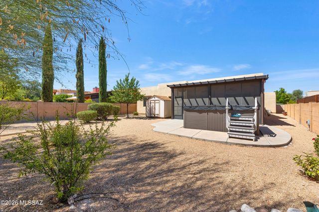 1230 N Golden Palomino Place, Tucson, AZ 85715